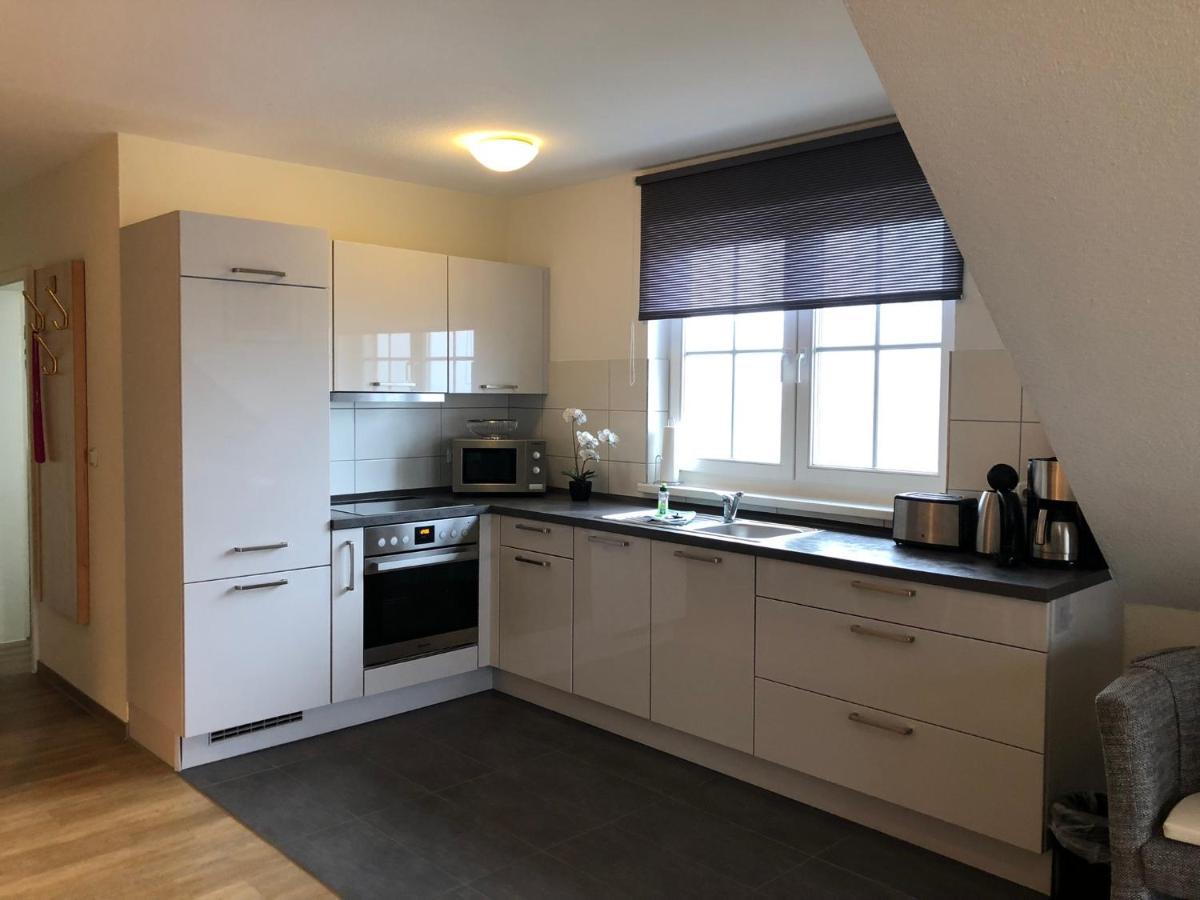 Ferienwohnung "Kranich" Im Ferien-Resort Ruegen サガルト エクステリア 写真