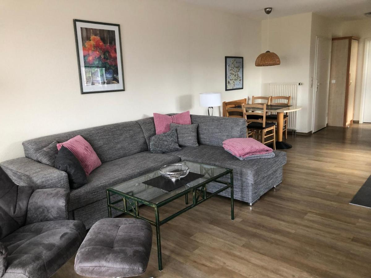 Ferienwohnung "Kranich" Im Ferien-Resort Ruegen サガルト エクステリア 写真