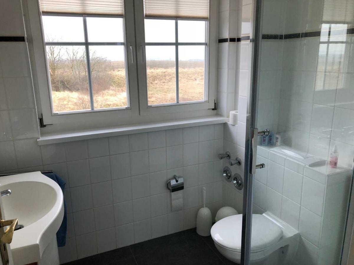 Ferienwohnung "Kranich" Im Ferien-Resort Ruegen サガルト エクステリア 写真